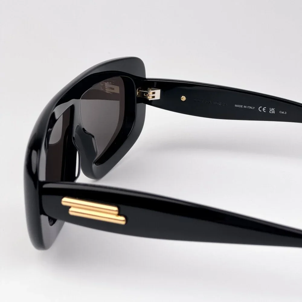 Bottega Veneta Shield Sunglasses – Black Frame / Grey Lens (BV1281S 001)